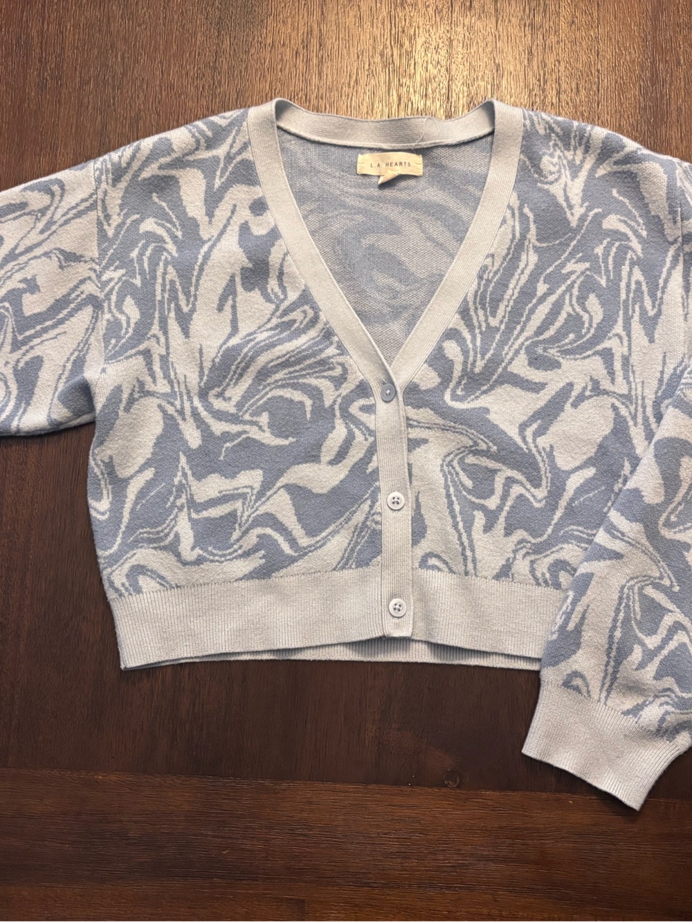 La Hearts Light Blue and White Swirl V-Neck Cardigan